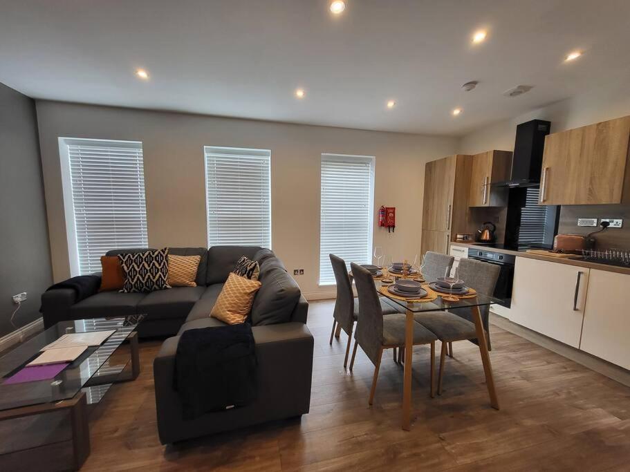Stylish Jewellery Quarter Sleeps 6 *