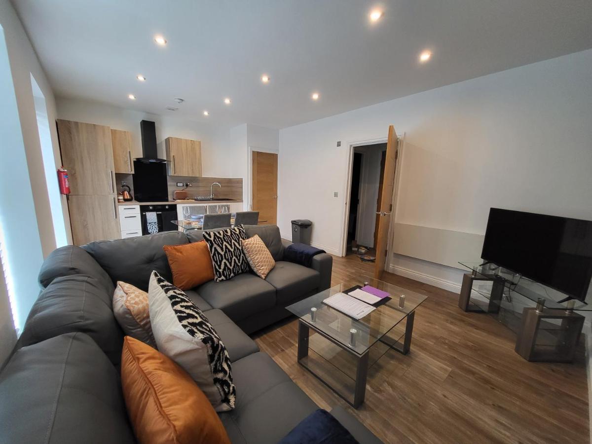 Stylish Jewellery Quarter Sleeps 6 Apartment